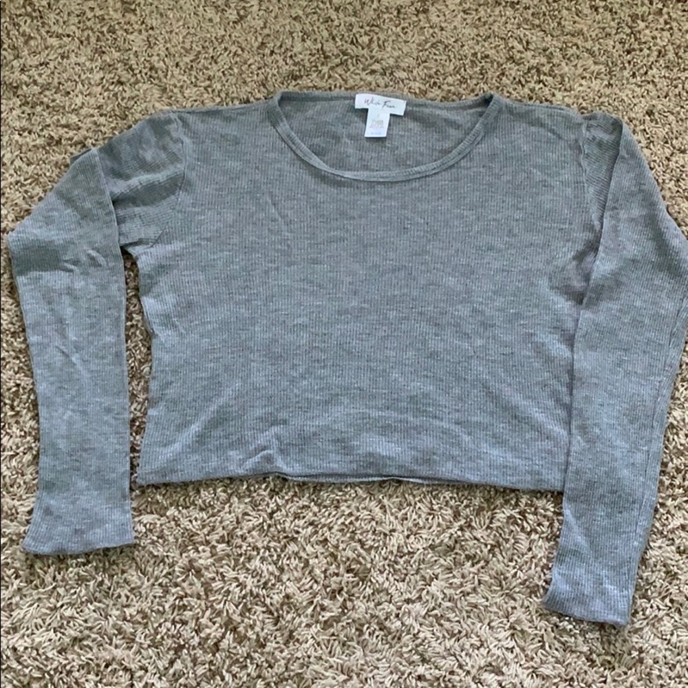 Cropped Gray Shirt